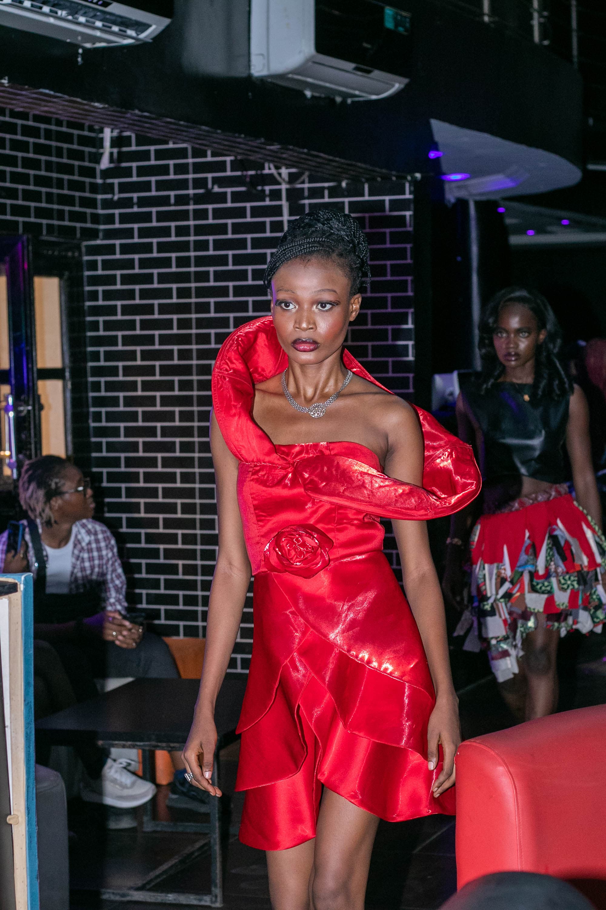 Model Mansion runway moment 6